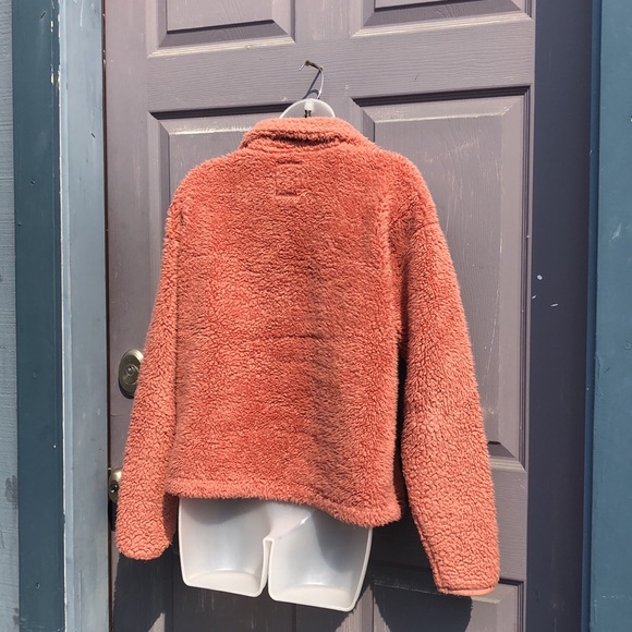 So COZY SOFTEST SHERPA sweater - Picture 8 of 11